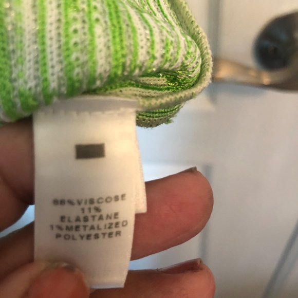 Luxury St John SoCo Embellished Sweater - Picture 4 of 4